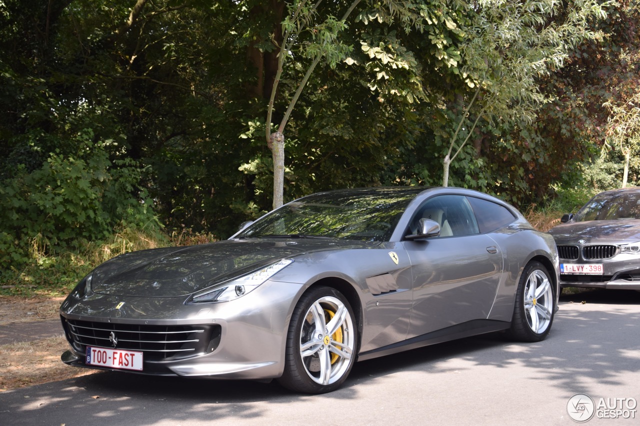 Ferrari GTC4Lusso