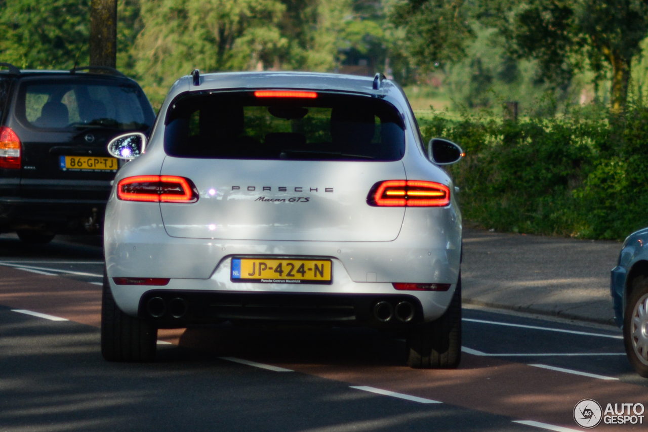 Porsche 95B Macan GTS