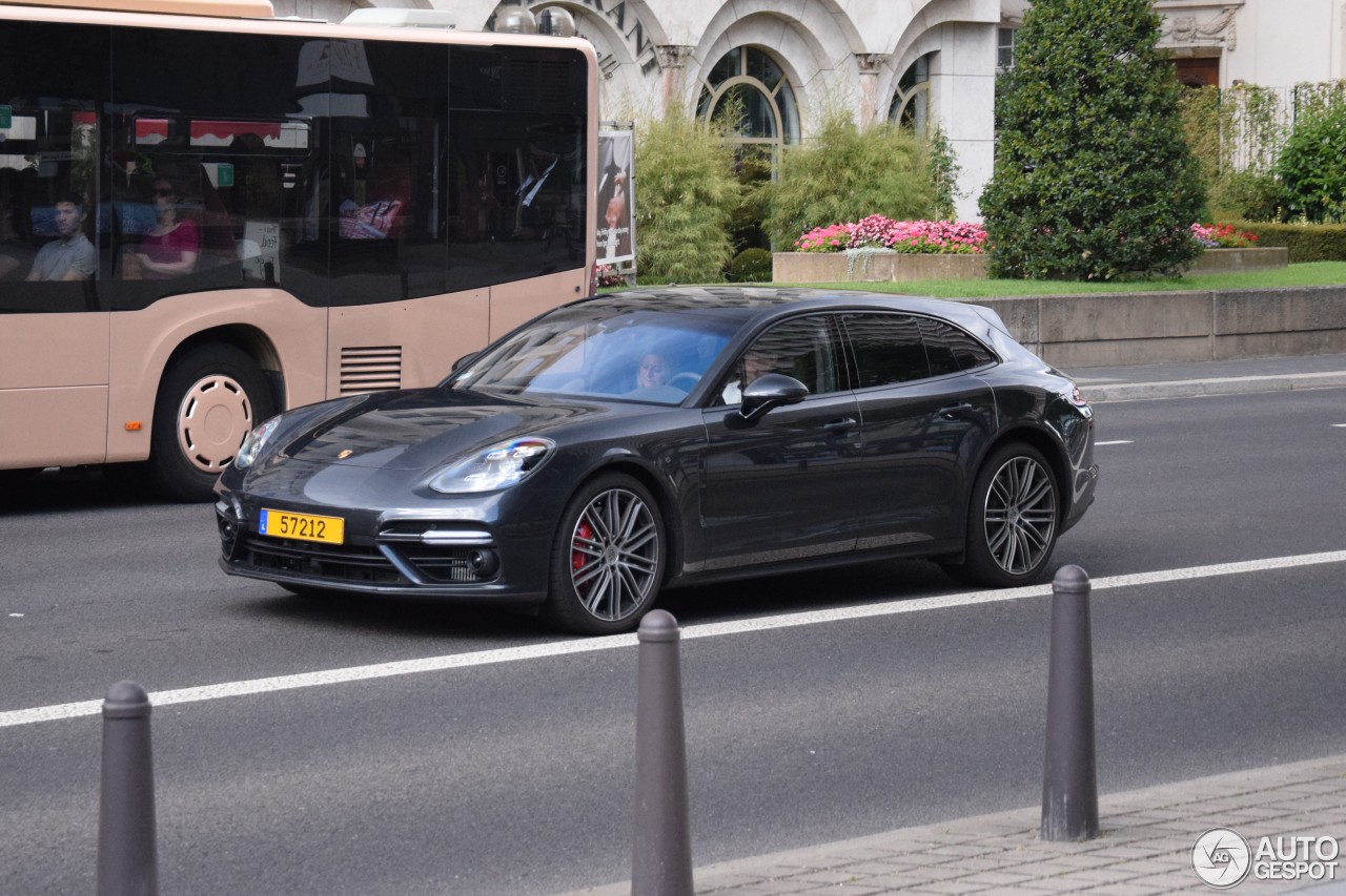 Porsche 971 Panamera Turbo Sport Turismo