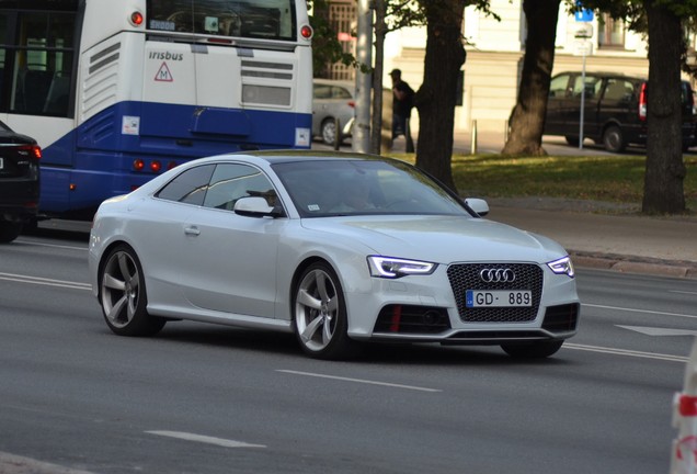 Audi RS5 B8 2012