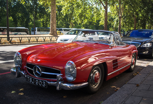 Mercedes-Benz 300SL Roadster