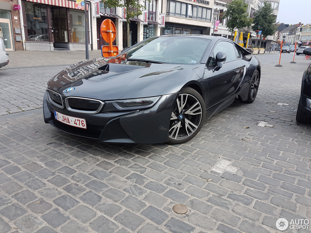 BMW i8