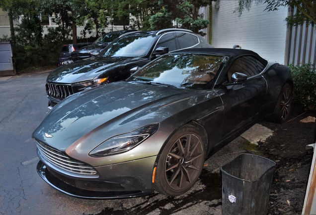 Aston Martin DB11 V8 Volante