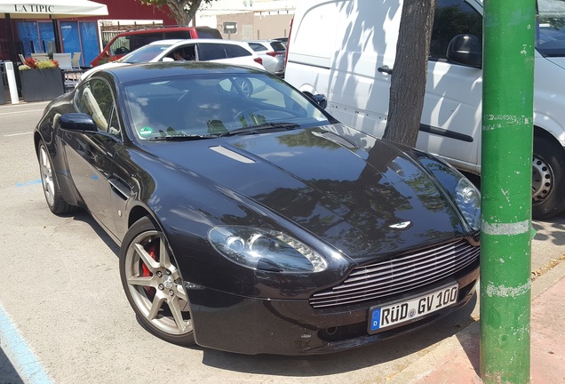 Aston Martin V8 Vantage