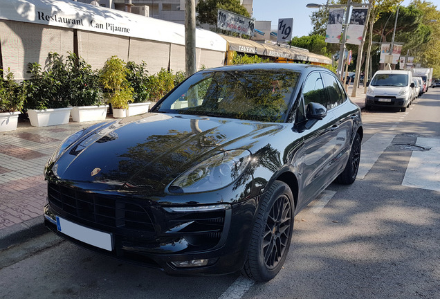 Porsche 95B Macan GTS