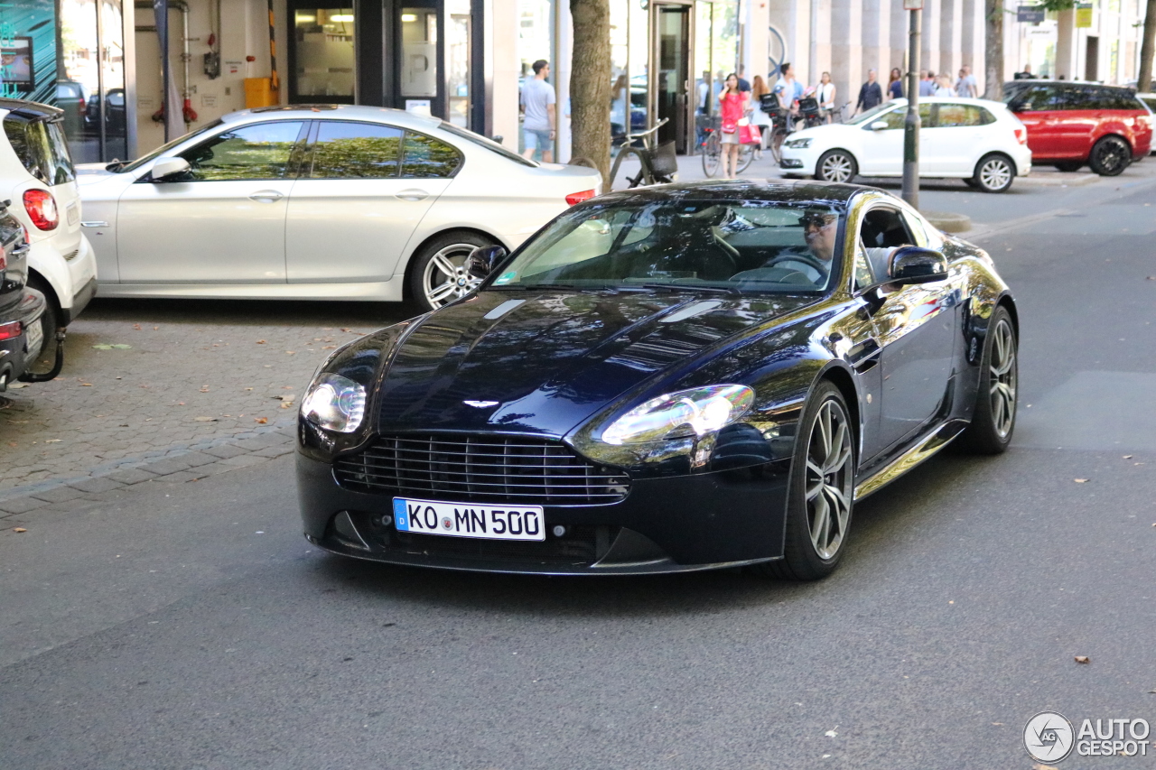 Aston Martin V8 Vantage S