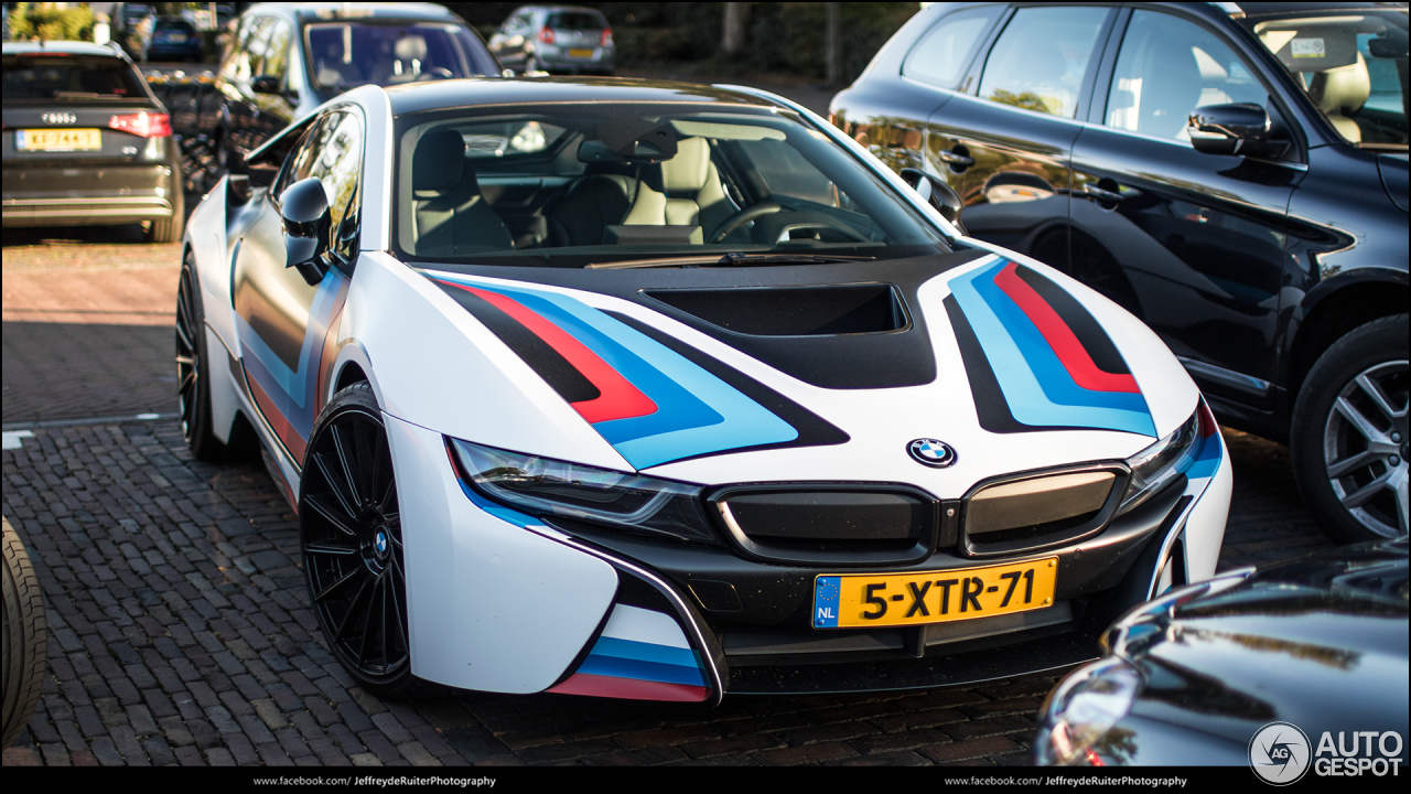 BMW i8