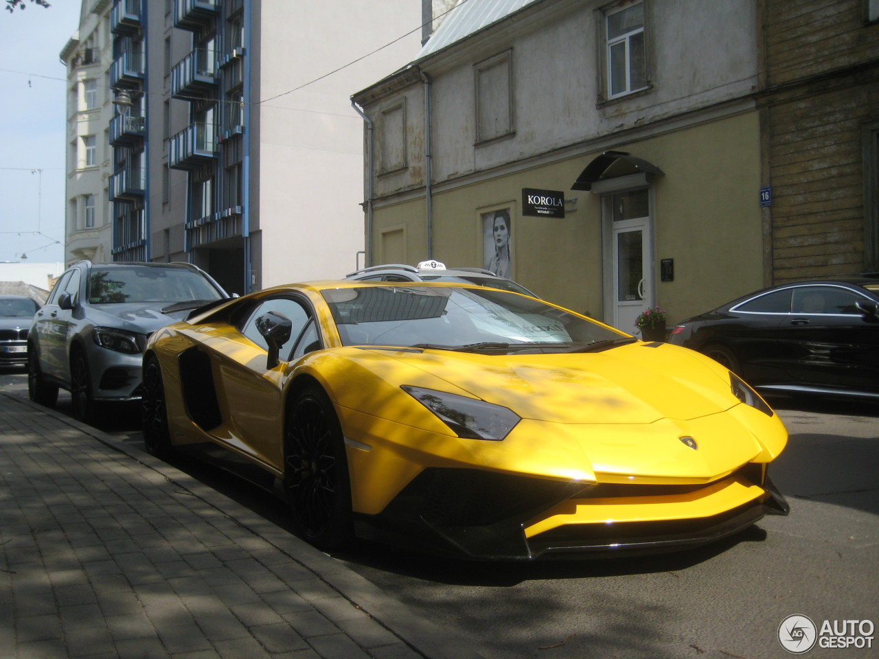 Lamborghini Aventador LP750-4 SuperVeloce