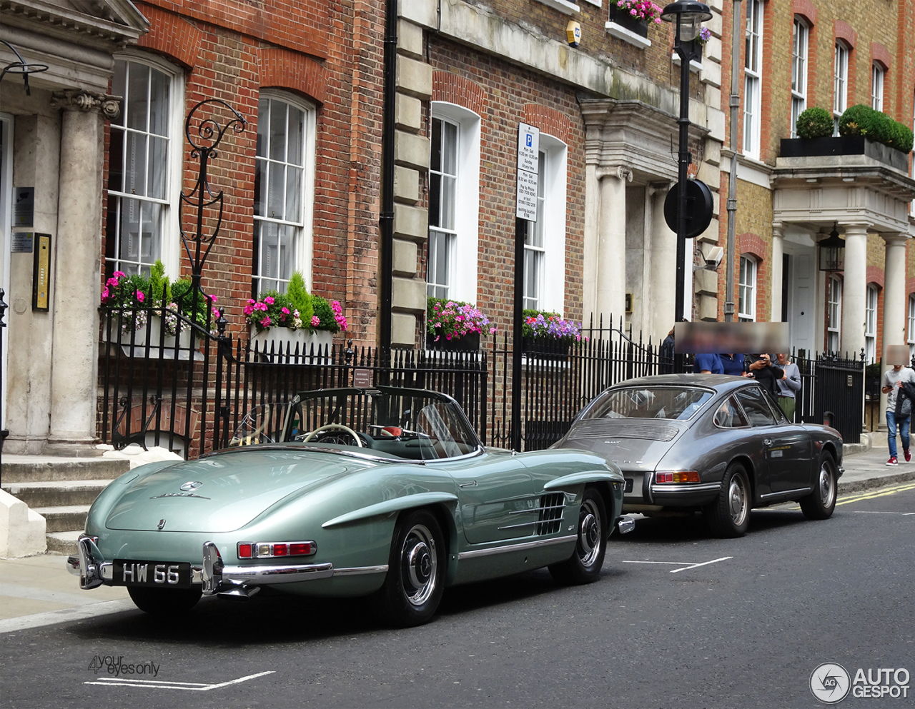 Mercedes-Benz 300SL Roadster