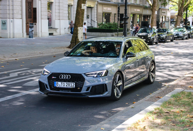 Audi RS4 Avant B9