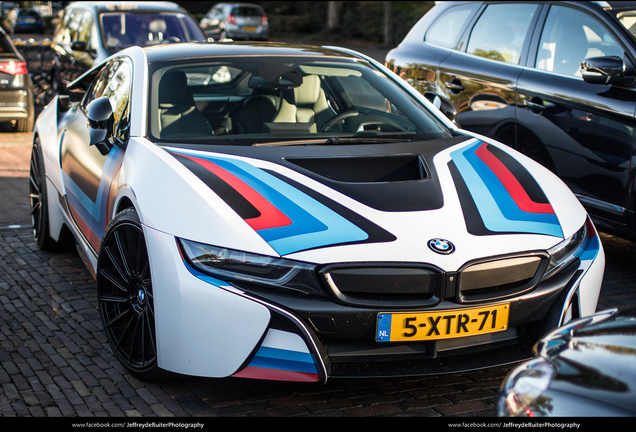 BMW i8