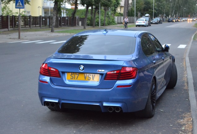 BMW M5 F10 2011