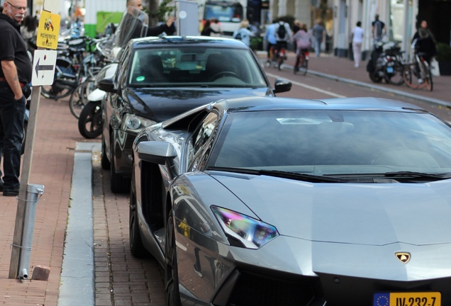 Lamborghini Aventador LP700-4 Roadster