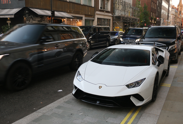 Lamborghini Huracán LP640-4 Performante