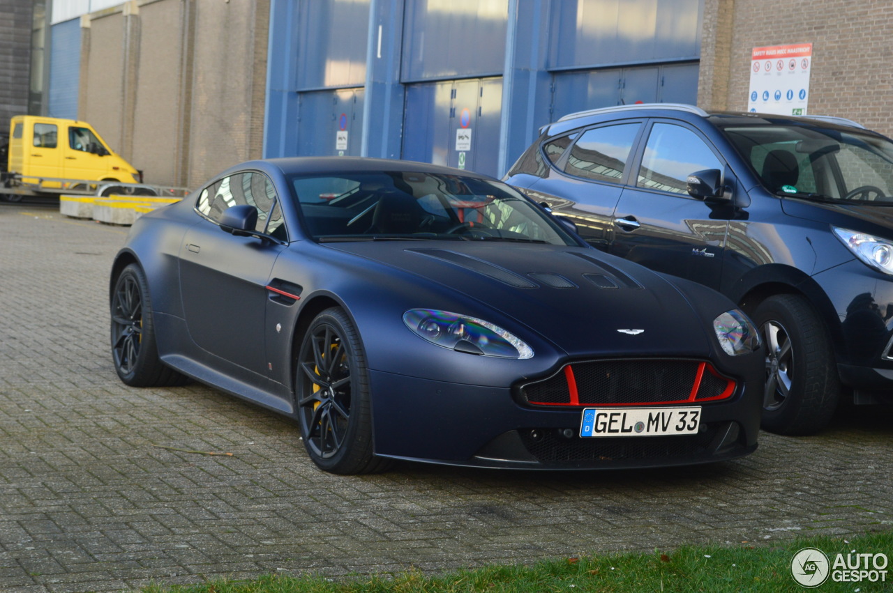 Aston Martin V12 Vantage S Red Bull Racing Edition