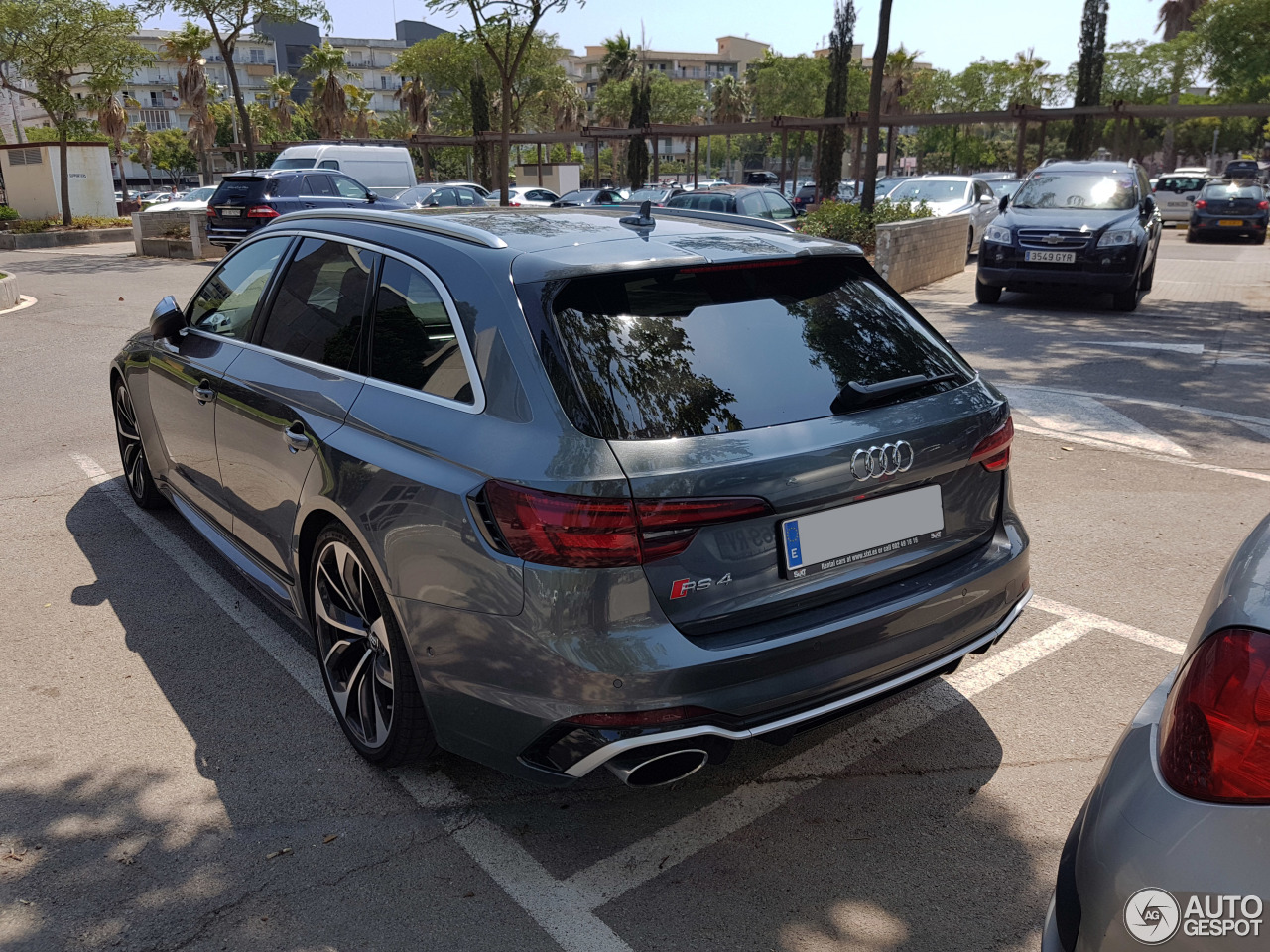 Audi RS4 Avant B9