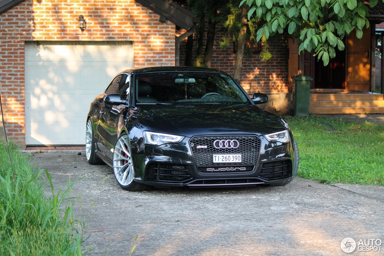 Audi RS5 B8 2012