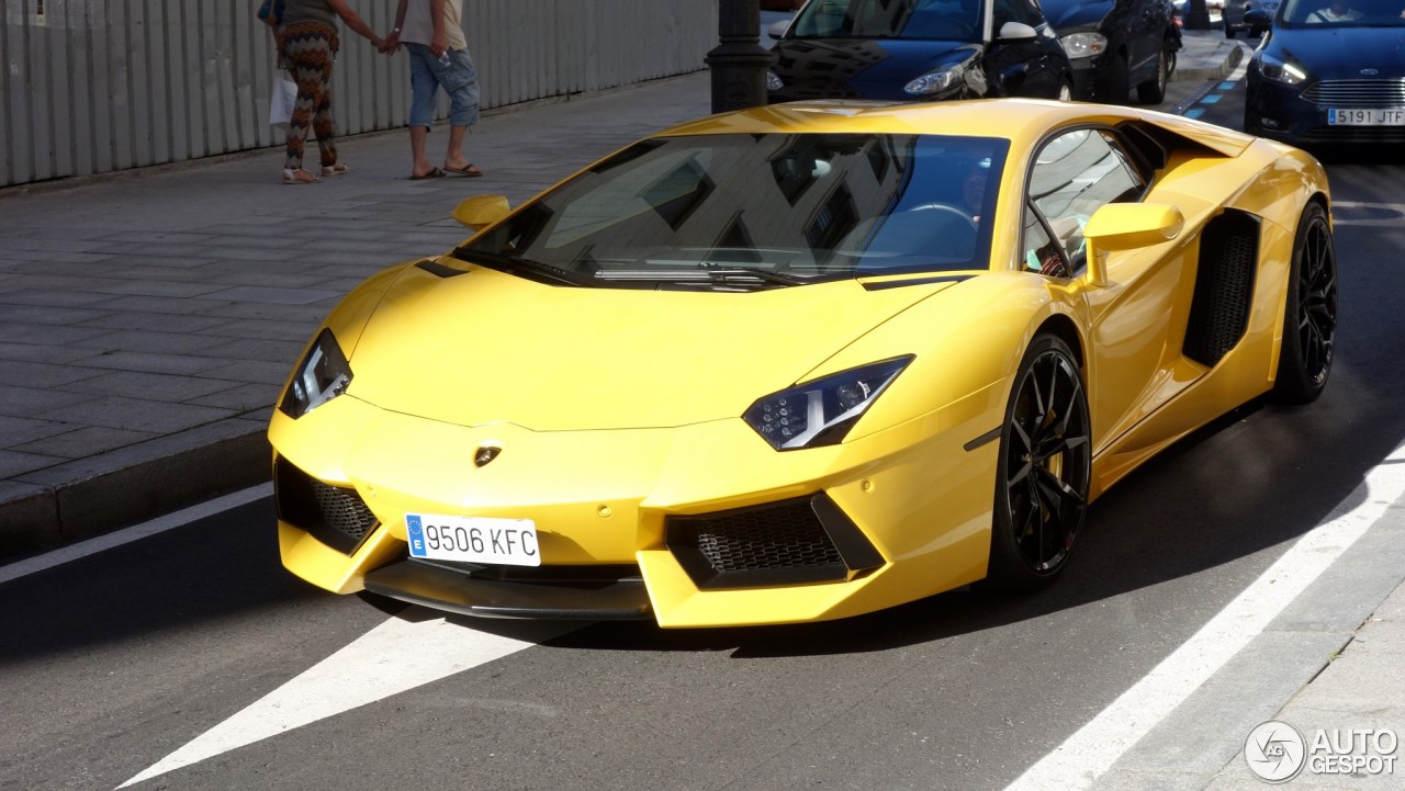 Lamborghini Aventador LP700-4