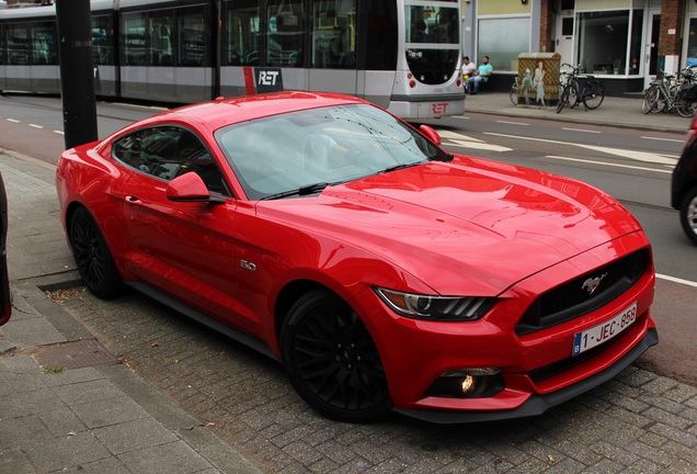 Ford Mustang GT 2015