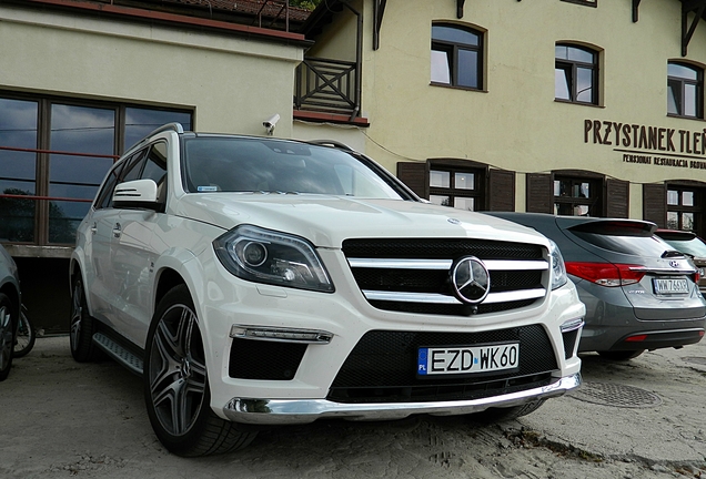 Mercedes-Benz GL 63 AMG X166