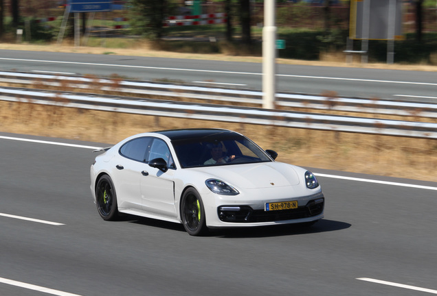 Porsche 971 Panamera Turbo S E-Hybrid