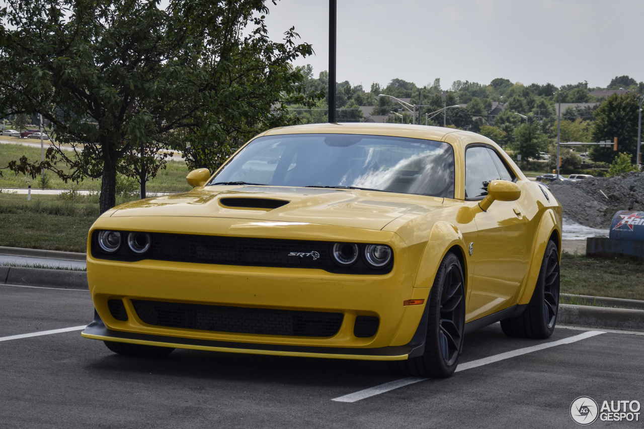 Dodge Challenger SRT Hellcat Widebody