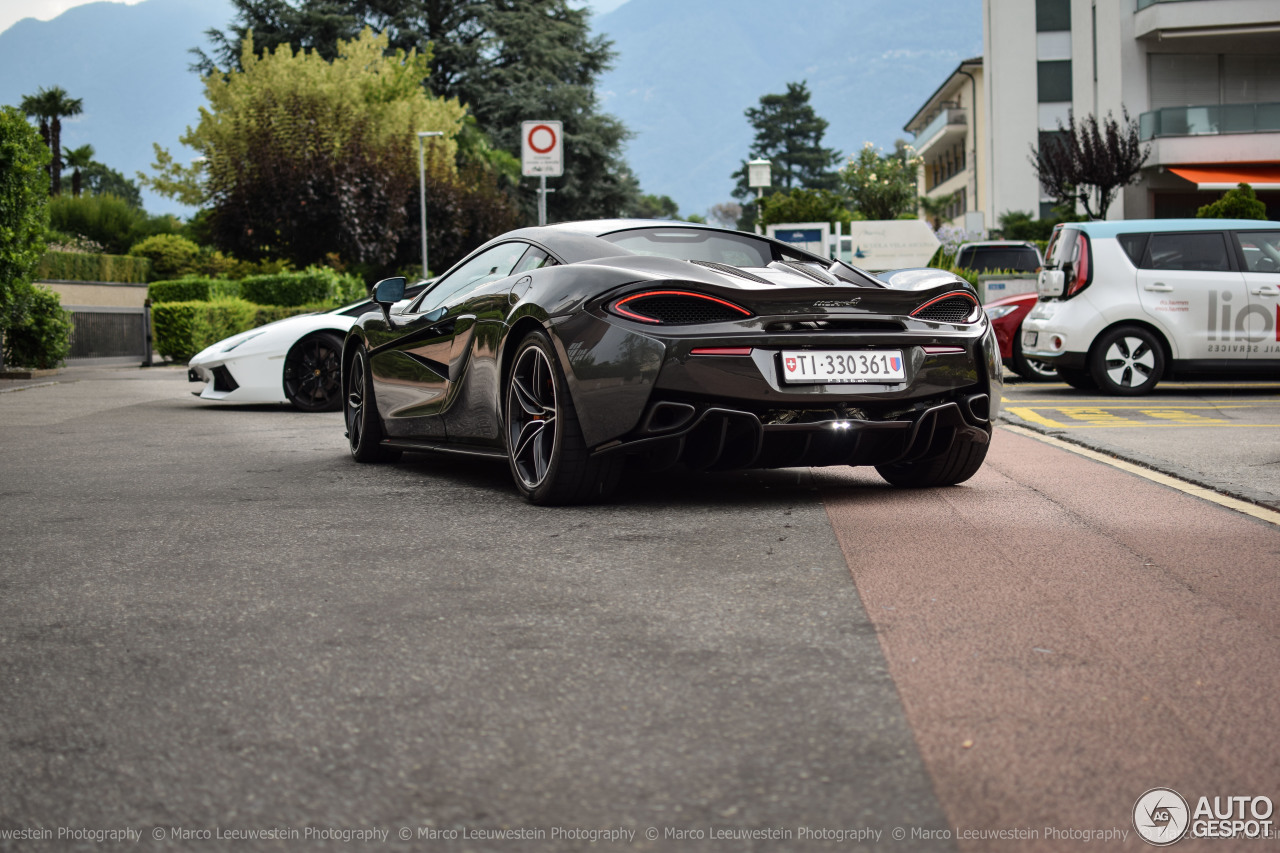 McLaren 570S