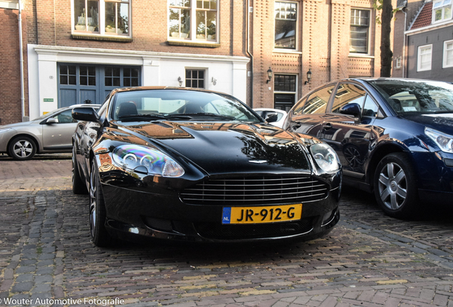 Aston Martin DB9