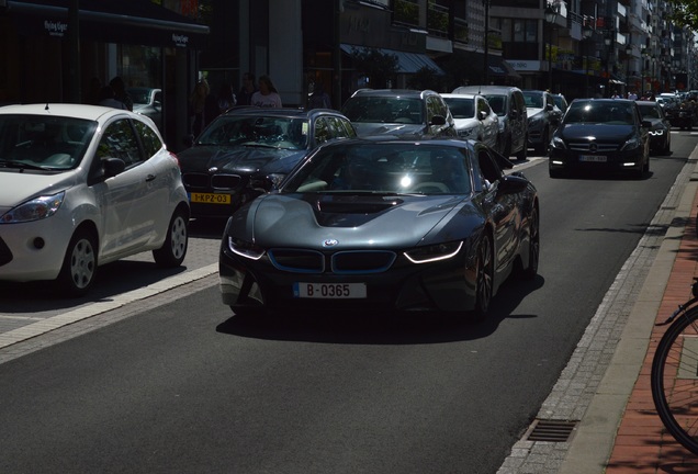 BMW i8