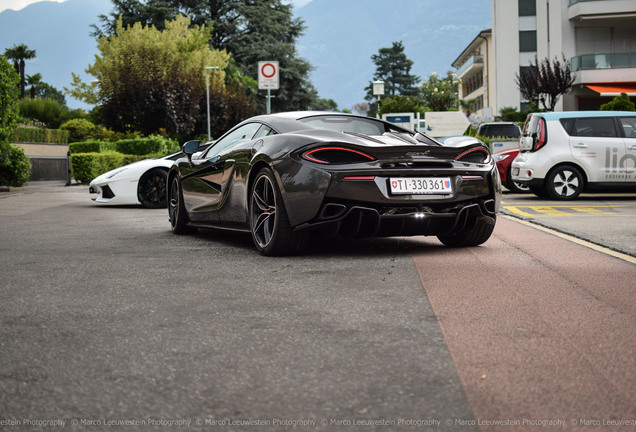 McLaren 570S