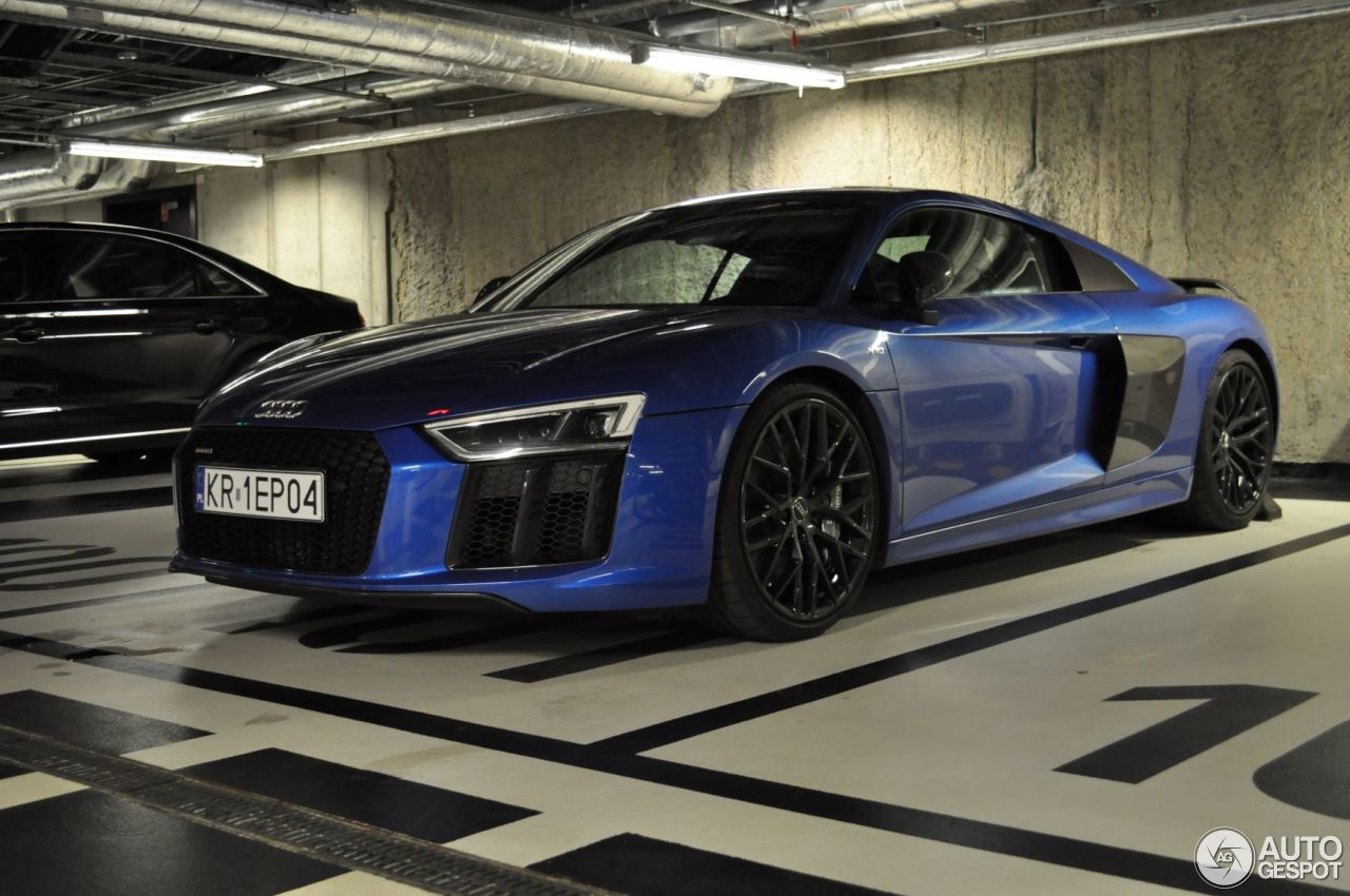 Audi R8 V10 Plus 2015