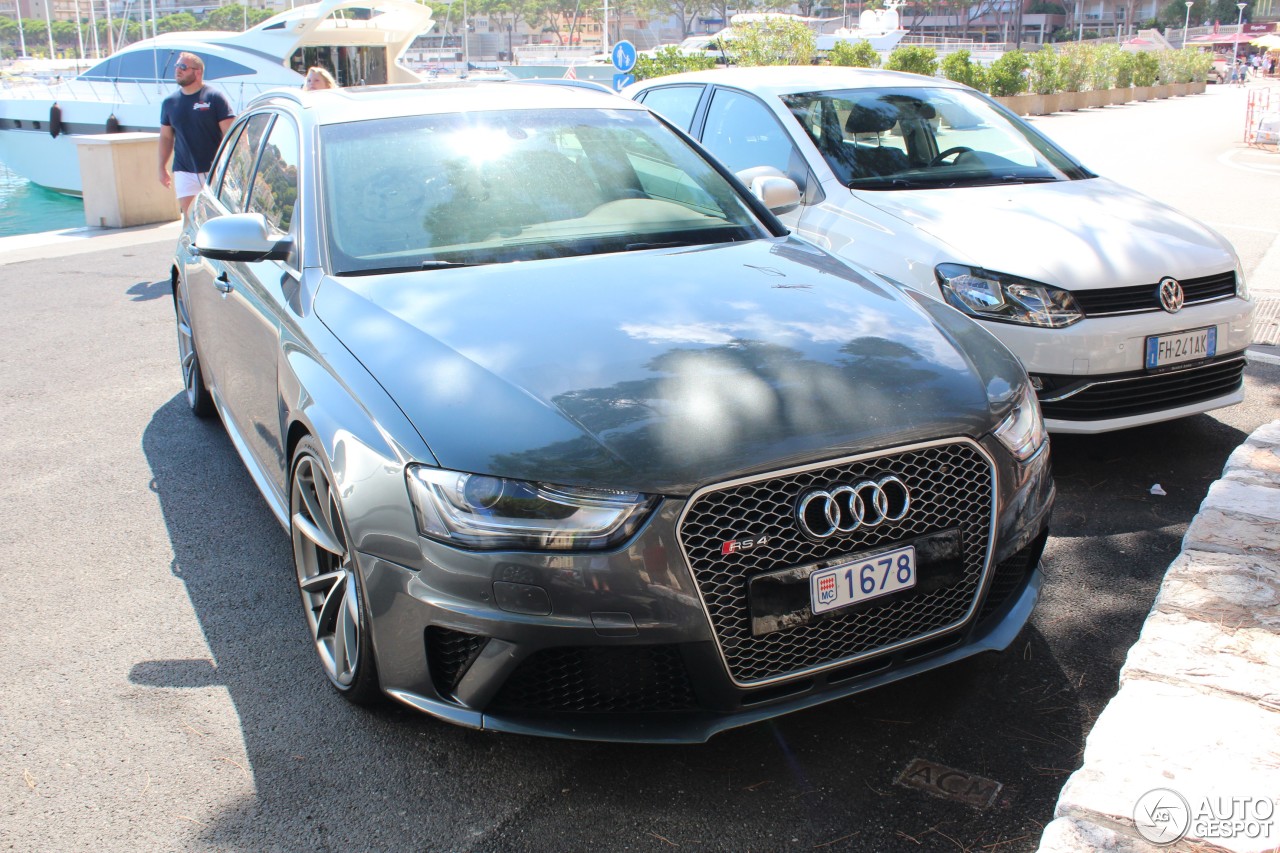 Audi RS4 Avant B8