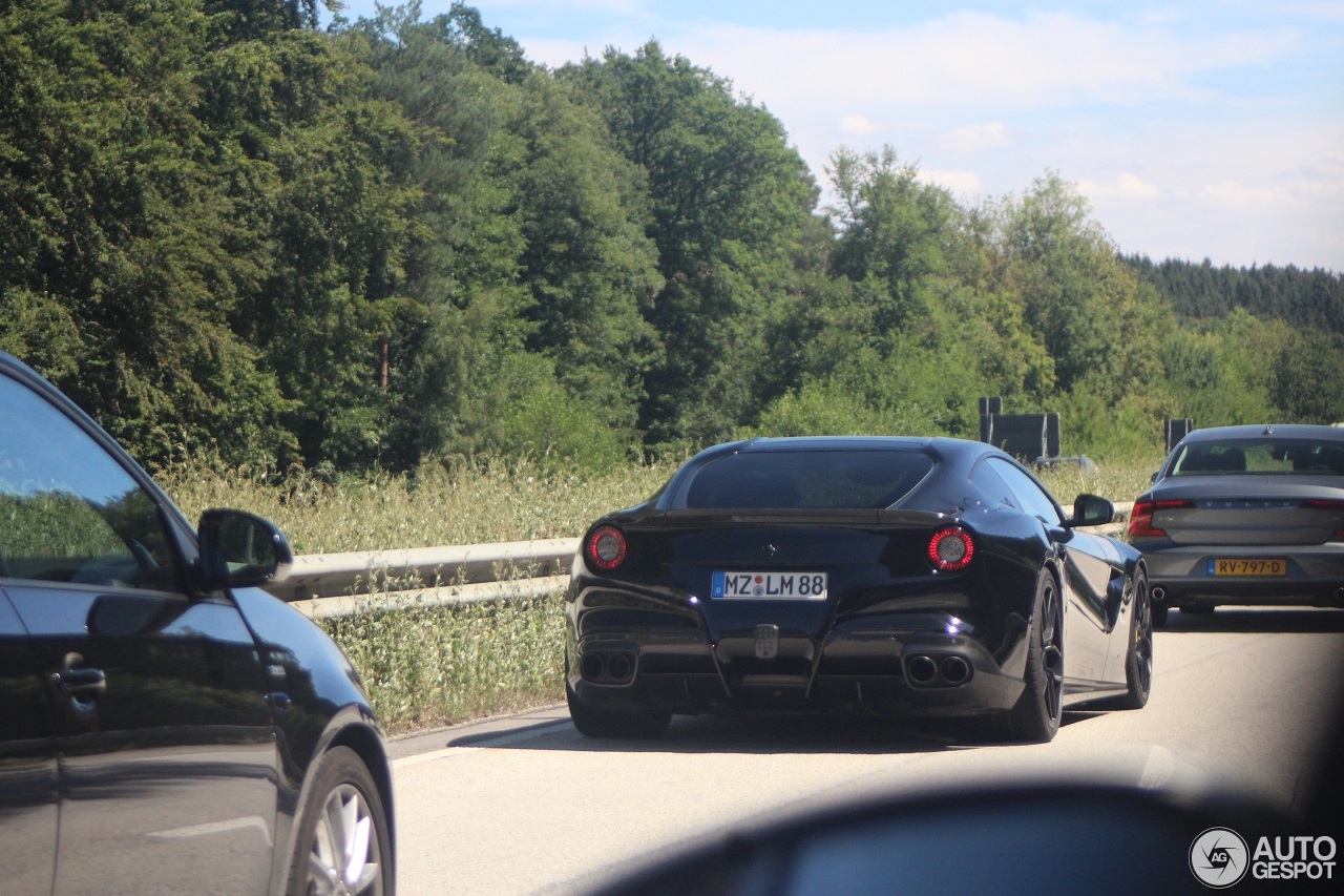 Ferrari F12berlinetta Novitec Rosso