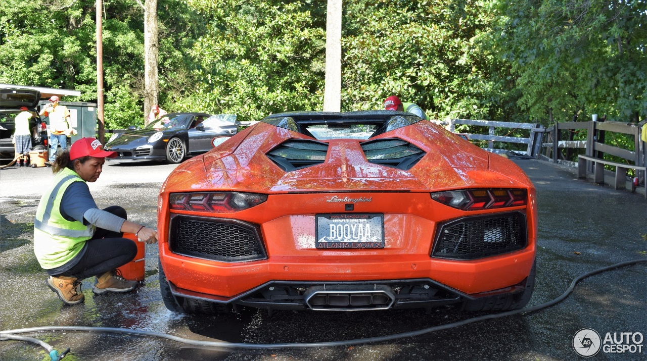 Lamborghini Aventador LP700-4 Roadster