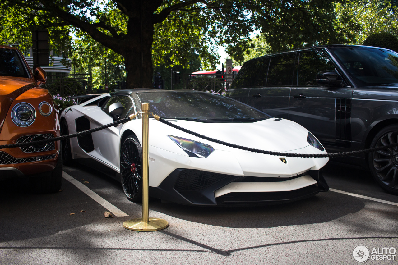 Lamborghini Aventador LP750-4 SuperVeloce Roadster