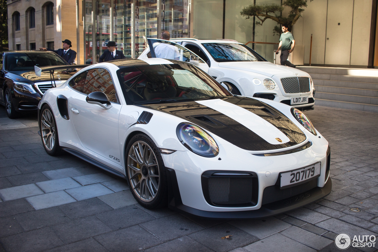 Porsche 991 GT2 RS Weissach Package