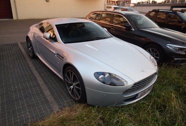 Aston Martin V8 Vantage