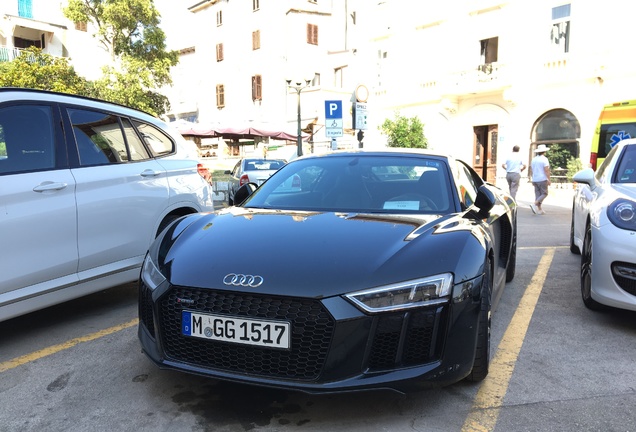 Audi R8 V10 Plus 2015