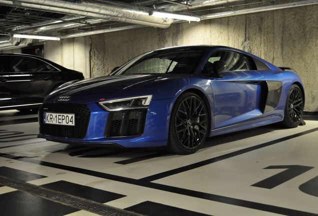 Audi R8 V10 Plus 2015