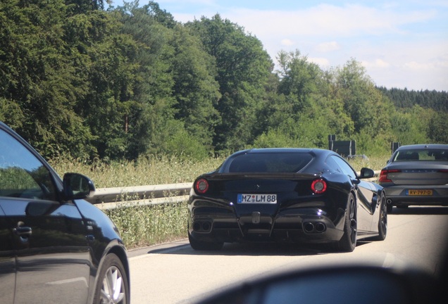 Ferrari F12berlinetta Novitec Rosso