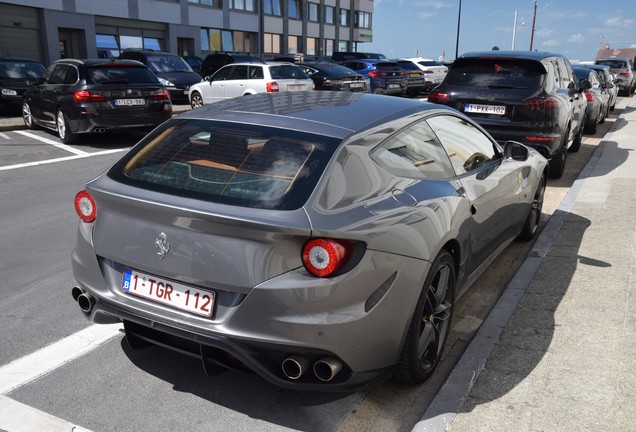 Ferrari FF