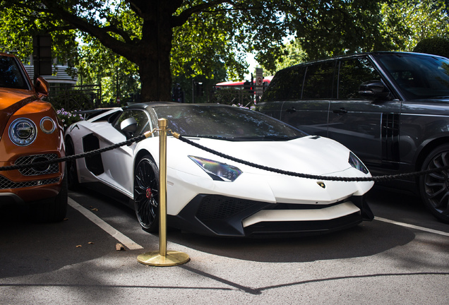 Lamborghini Aventador LP750-4 SuperVeloce Roadster