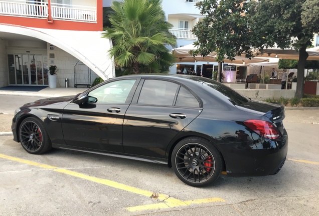 Mercedes-AMG C 63 S W205