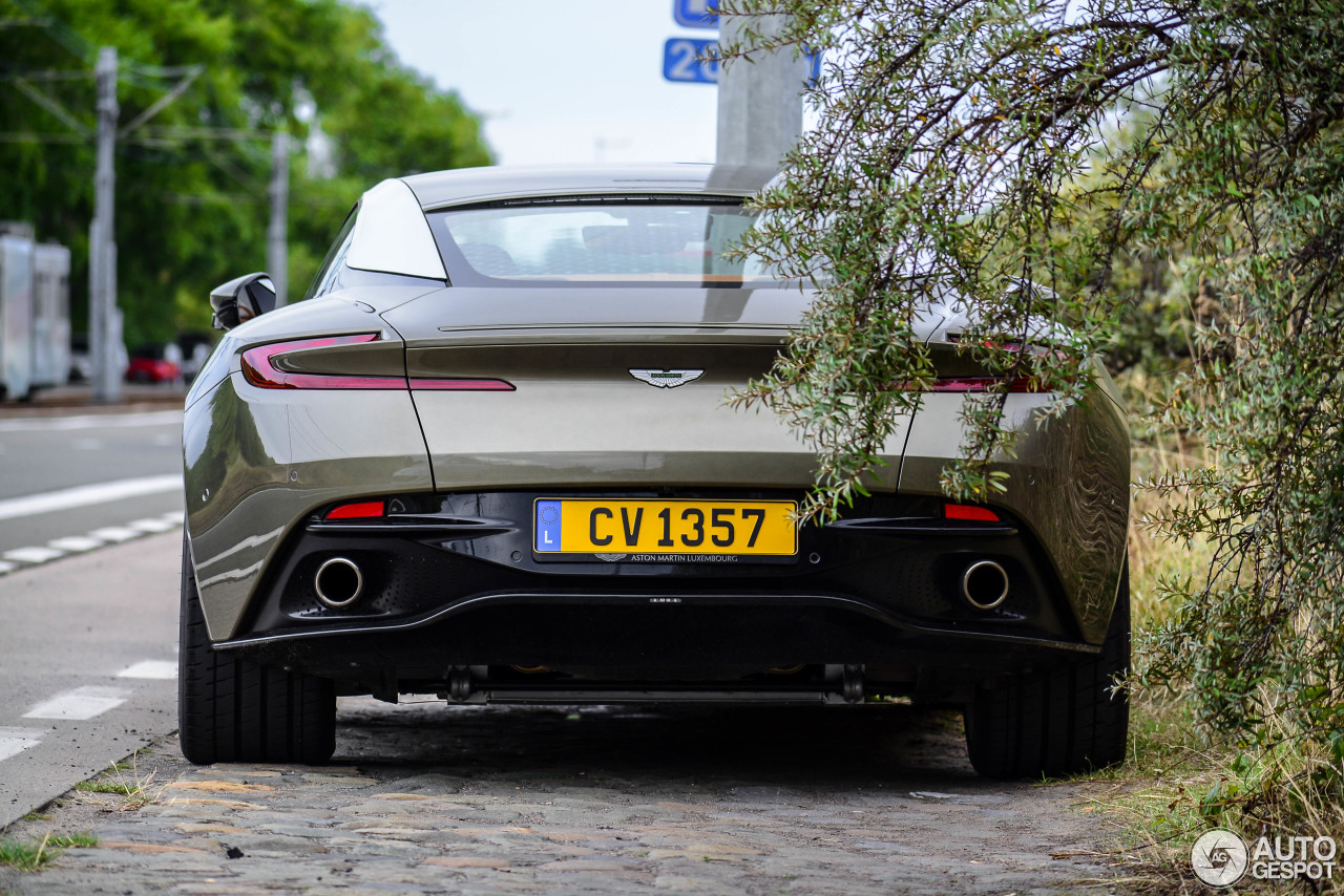 Aston Martin DB11