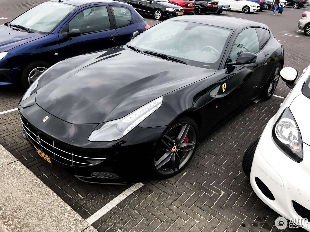 Ferrari FF