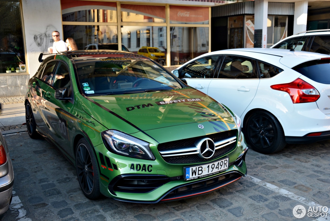 Mercedes-AMG A 45 W176 2015