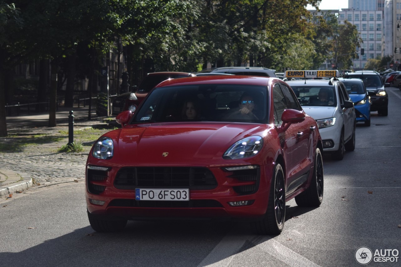 Porsche 95B Macan GTS