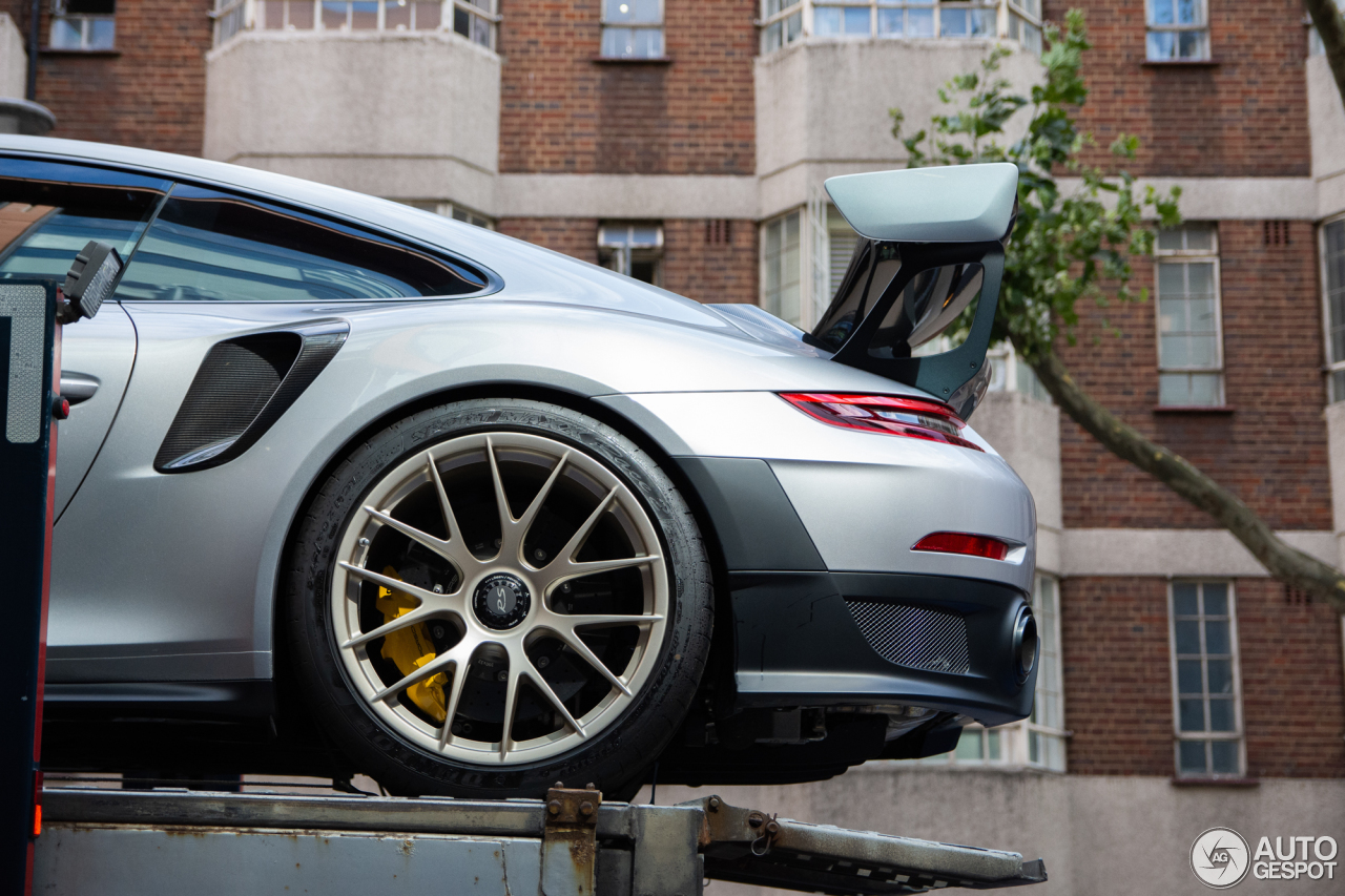 Porsche 991 GT2 RS Weissach Package