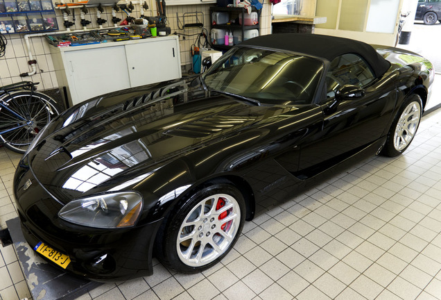 Dodge Viper SRT-10 Roadster 2003