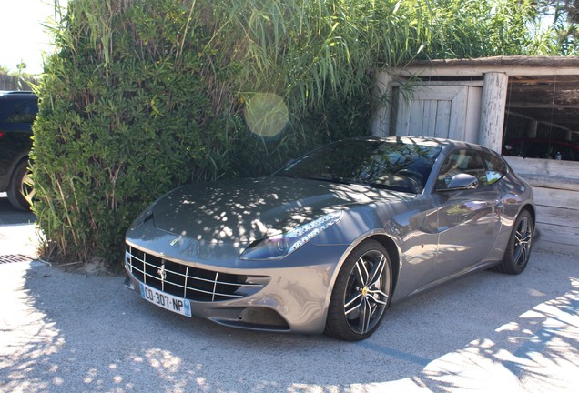 Ferrari FF